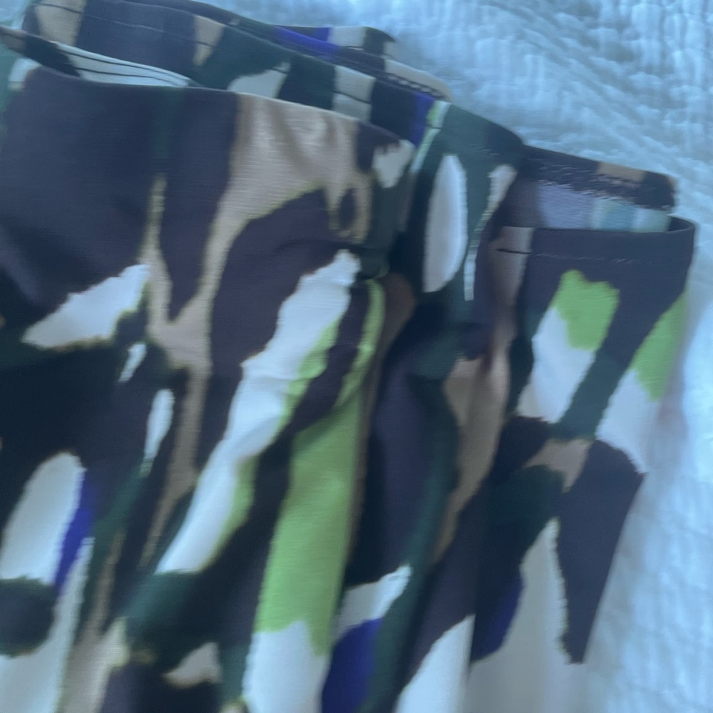 Vintage East 5th Camouflage Pattern Skirt in Size M. - Picture 4 of 8